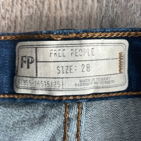 Free People High Rise Skinny Jeans, 61855-16515125, distressed, size 28 - Picture 2 of 9